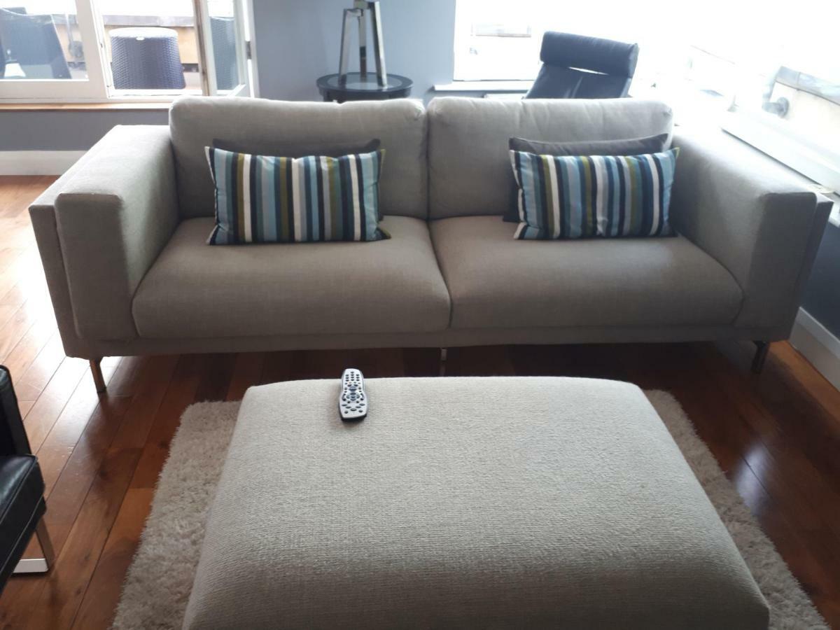Luxurious Penthouse Apartment 1 , City Centre キルケニー エクステリア 写真